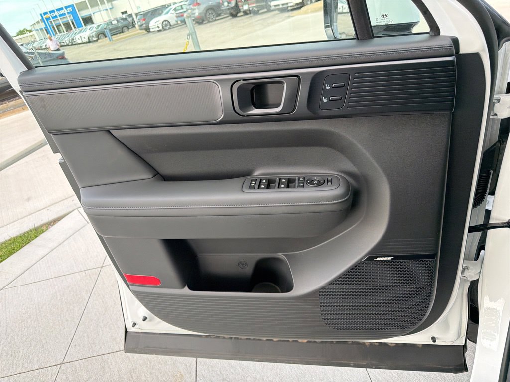 New 2026 Hyundai Santa Fe Calligraphy FWD image 40