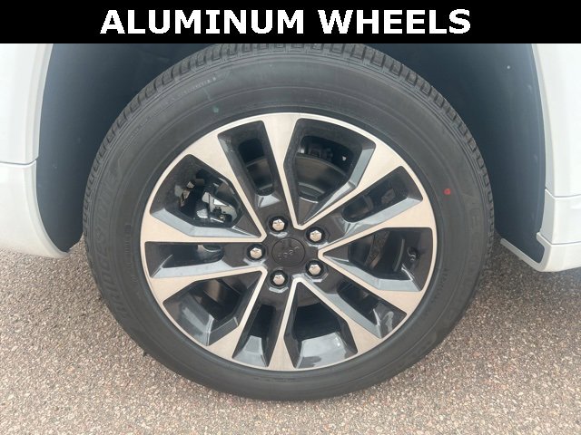 New 2025 Jeep Grand Cherokee L Overland w/ Luxury Tech Group IV image 10