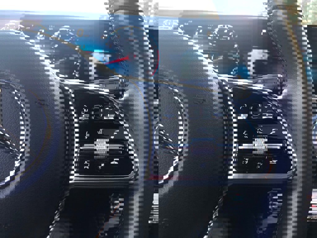 Certified 2023 Mercedes-Benz CLA 250 4MATIC image 24