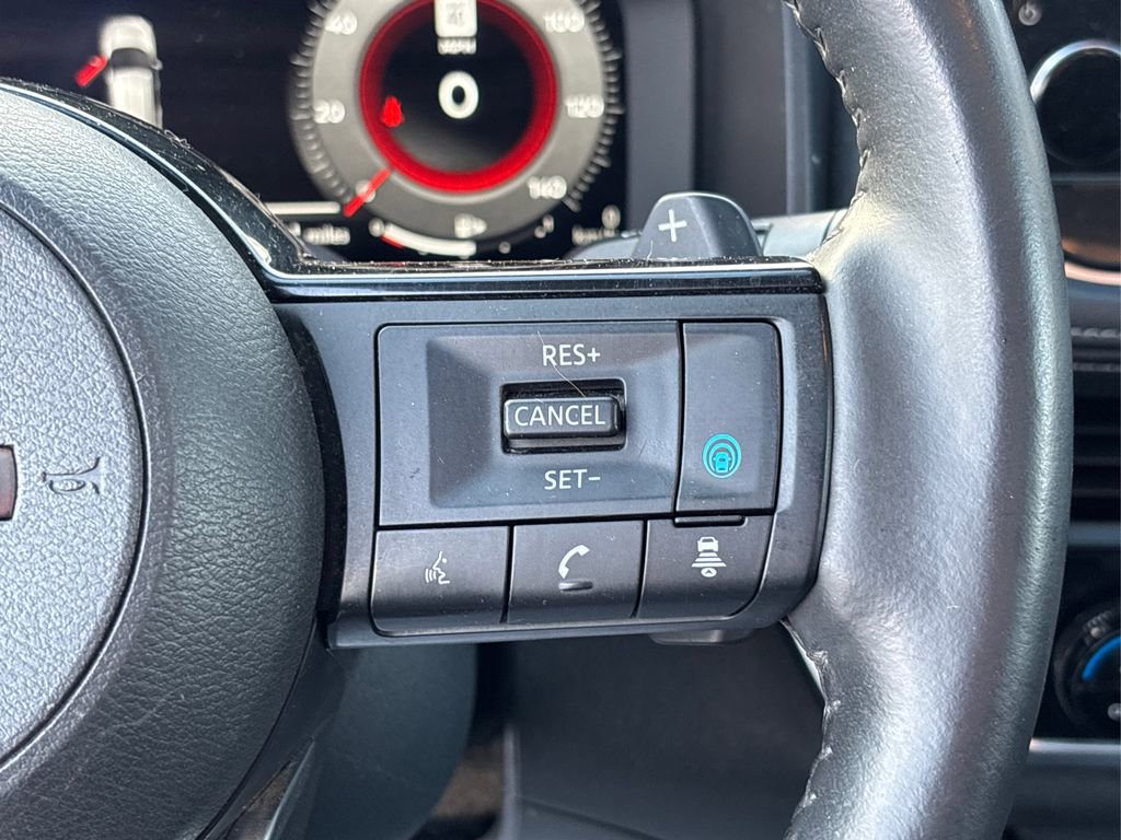 Used 2022 Nissan Rogue Platinum w/ Head-Up Display Package image 24