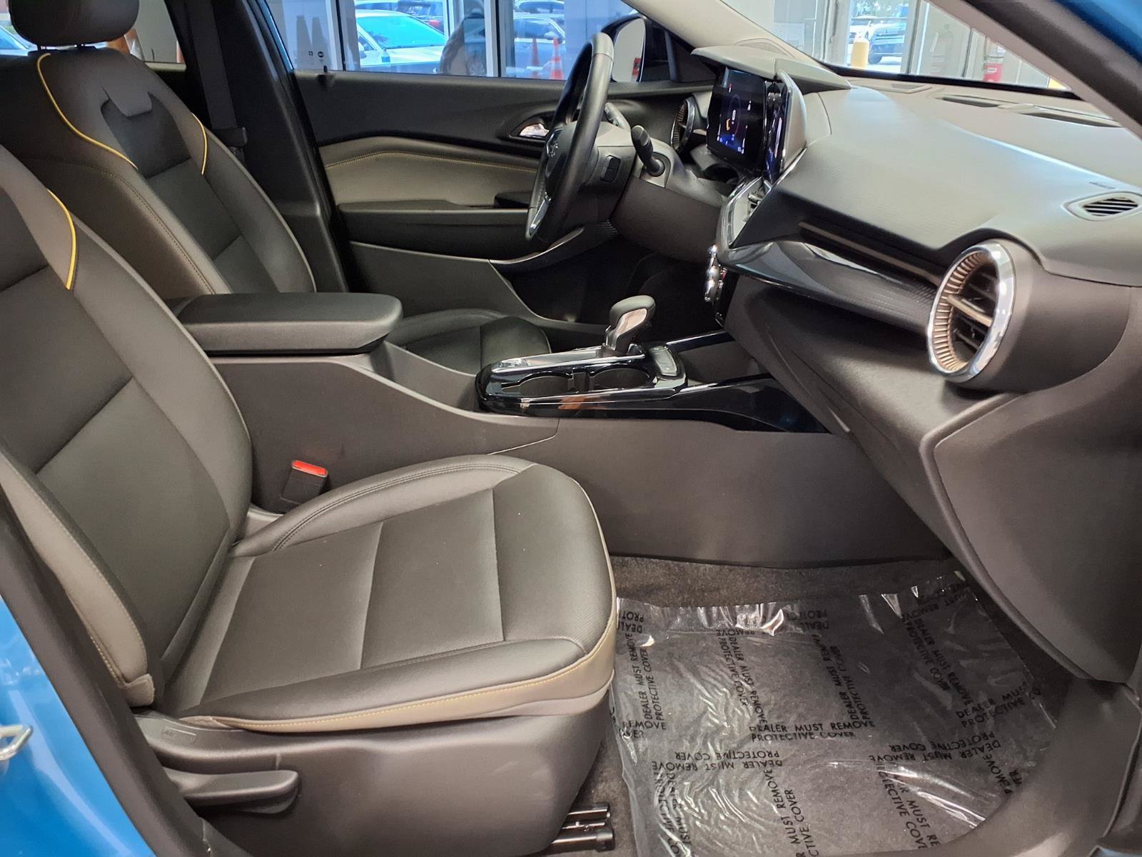 Used 2025 Chevrolet Trax ACTIV FWD image 10