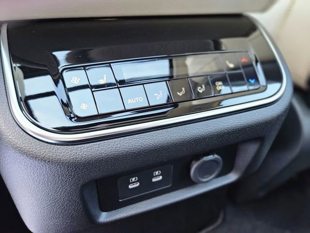 New 2026 Nissan Armada Platinum image 28