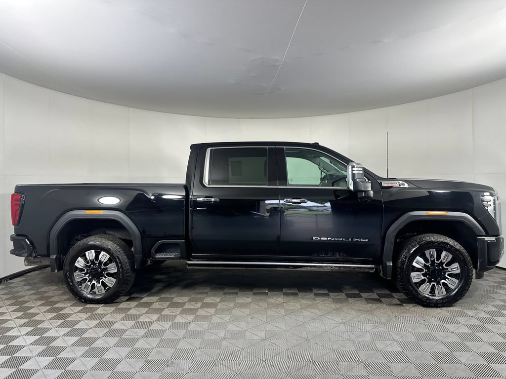 Used 2025 GMC Sierra 3500 Denali w/ Denali Reserve Package AWD/4WD image 6