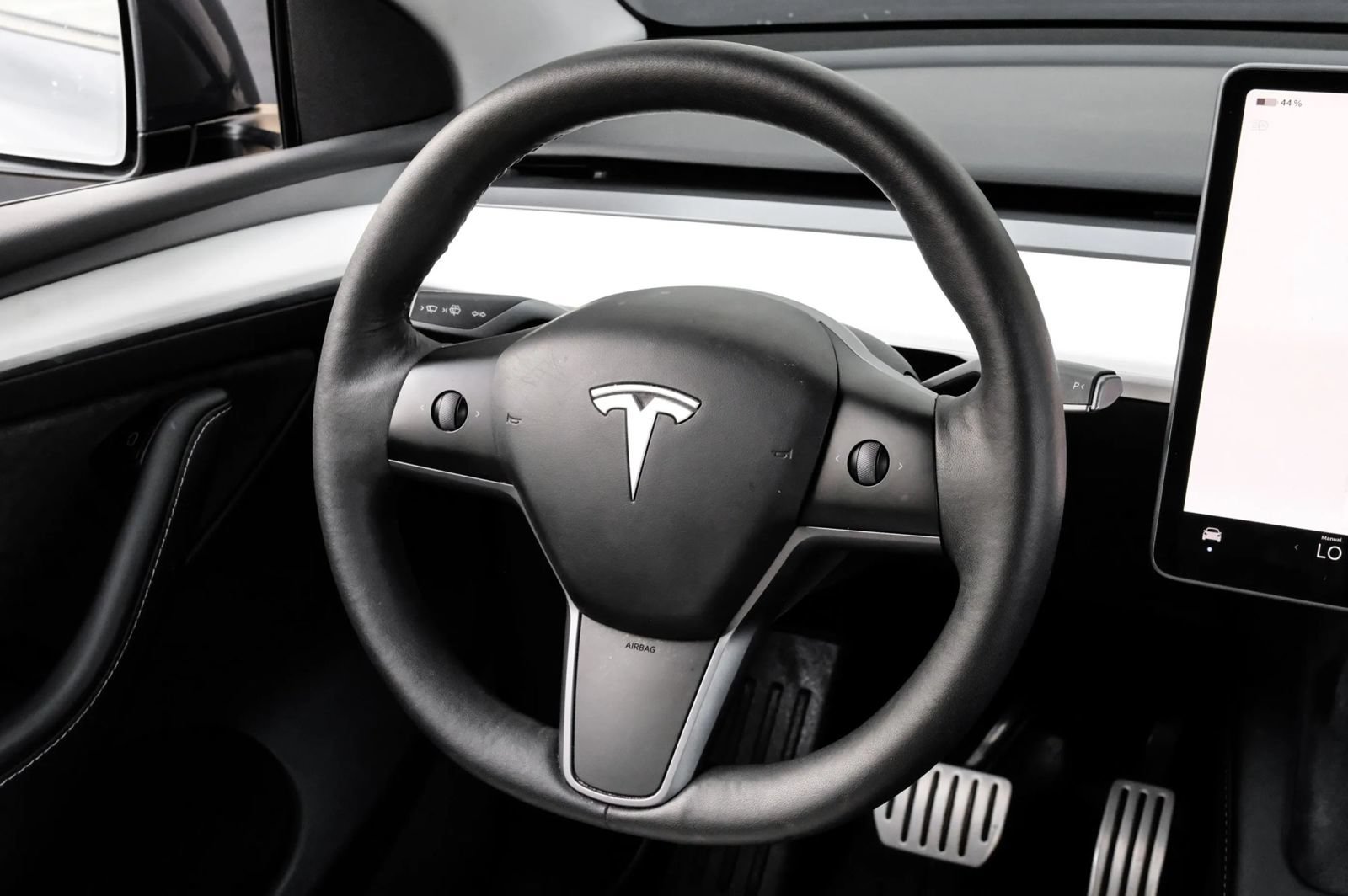 Used 2023 Tesla Model Y Long Range AWD/4WD image 15