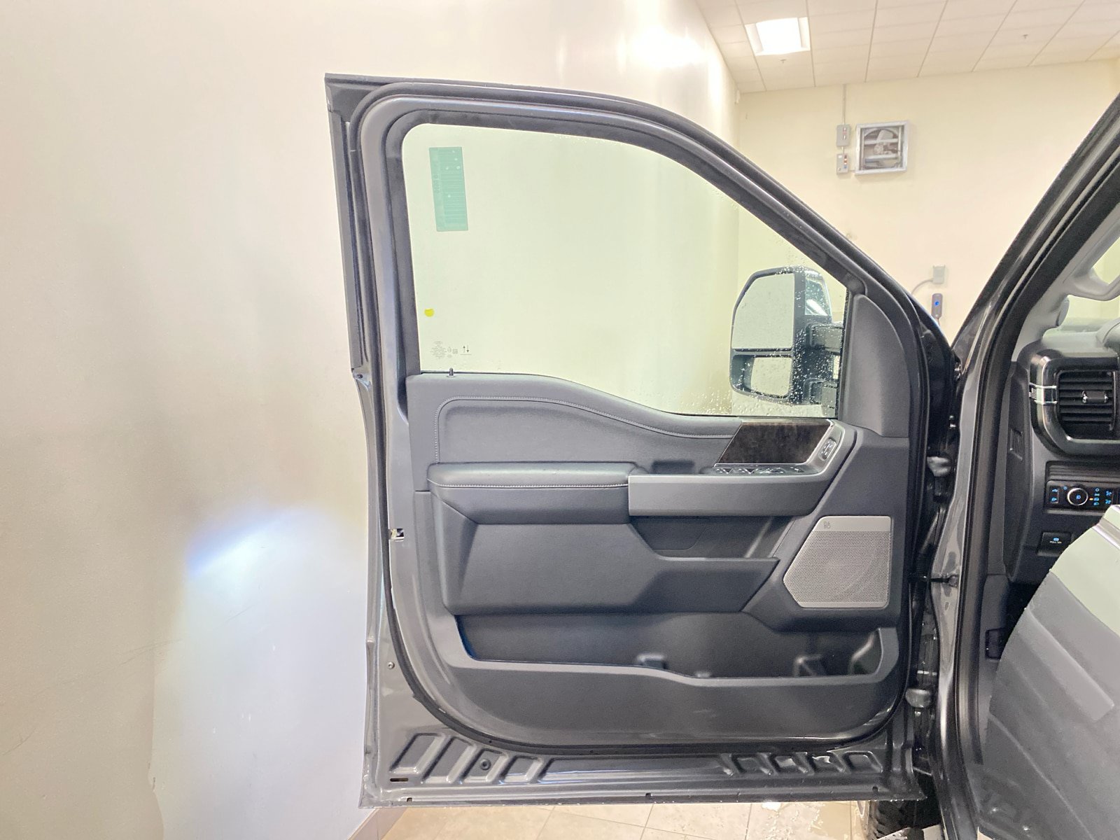New 2026 Ford F250 4x4 Crew Cab Super Duty image 15