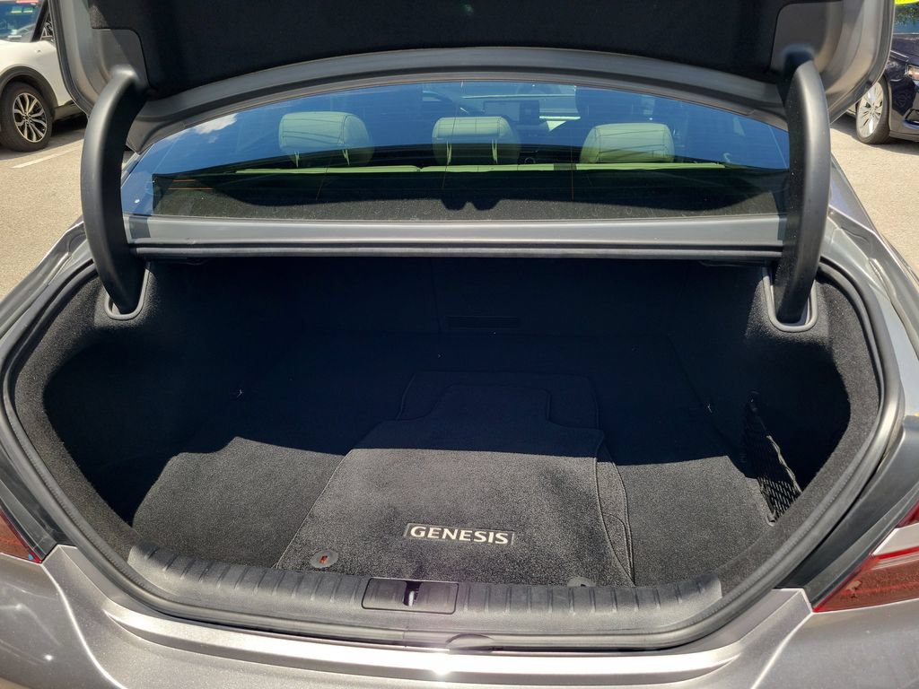Used 2023 Genesis G70 3.3T w/ Sport Prestige Package RWD image 11