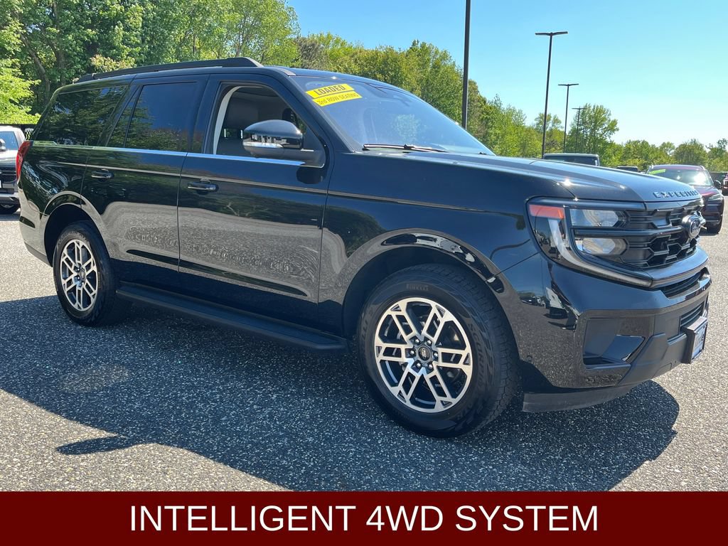 Certified 2025 Ford Expedition Active AWD/4WD image 4