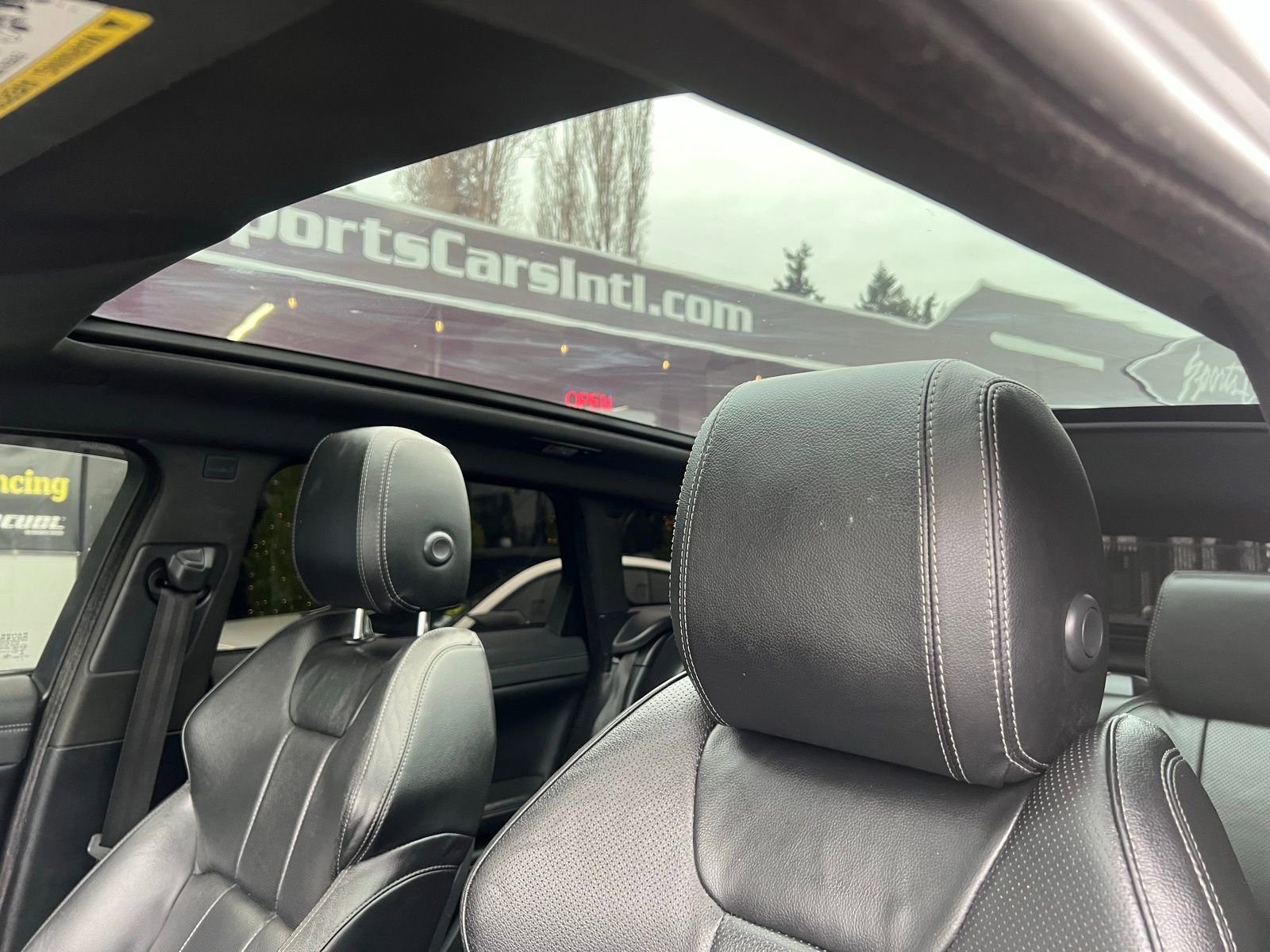 Used 2018 Land Rover Range Rover Evoque SE Premium image 21