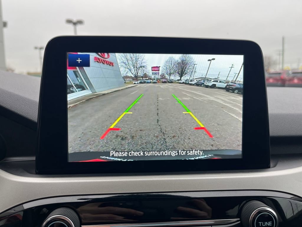 Used 2021 Ford Escape SE w/ SE Sport Appearance Package image 21