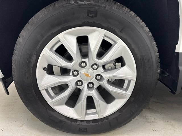 New 2026 Chevrolet Silverado 1500 Custom AWD/4WD image 32