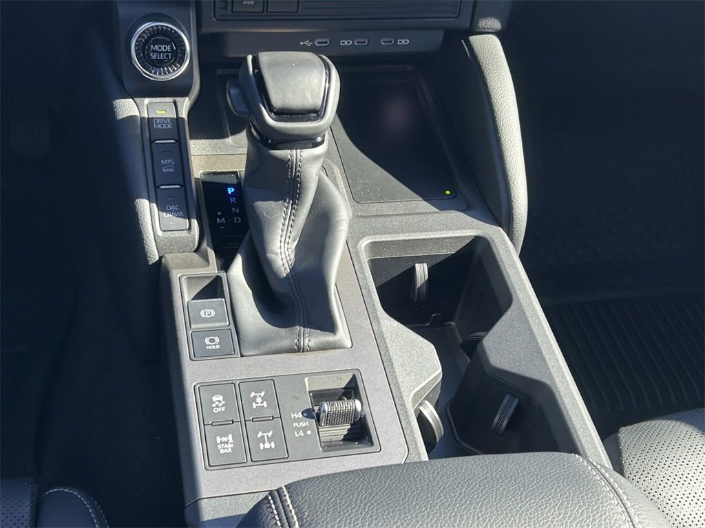 Used 2024 Toyota Land Cruiser image 23