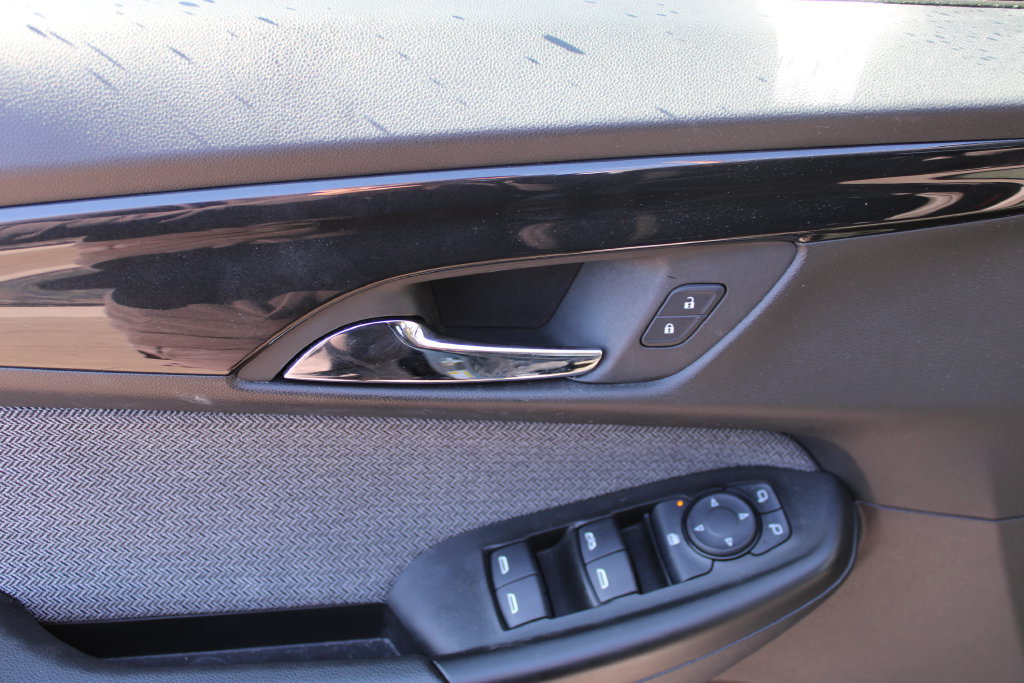 Used 2025 Chevrolet TrailBlazer LT AWD/4WD image 12