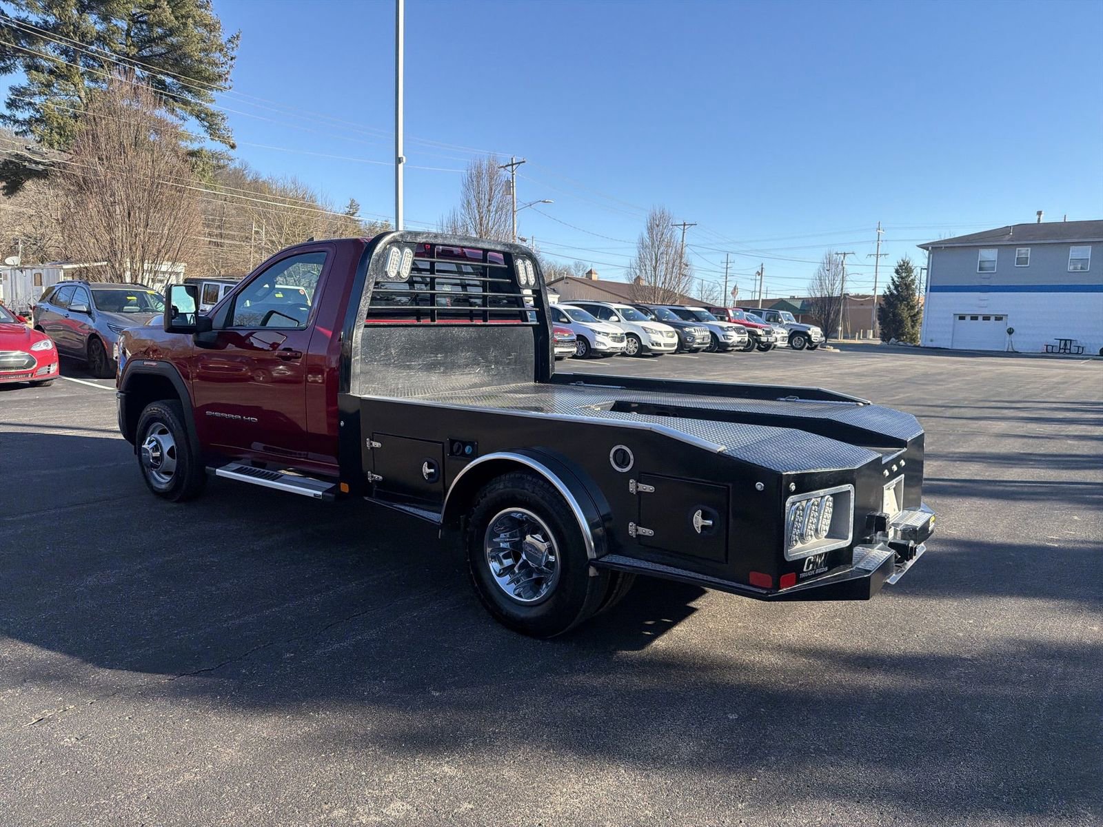 Used 2024 GMC Sierra 3500 SLE w/ SLE Convenience Package image 6
