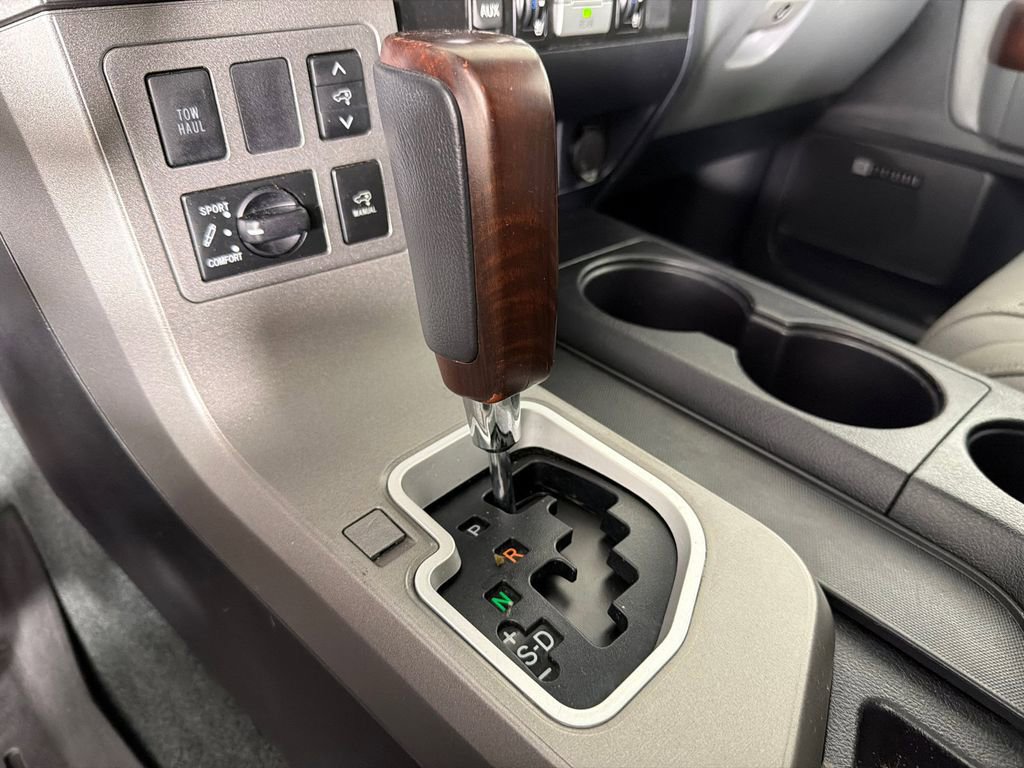 Used 2017 Toyota Sequoia Platinum image 34