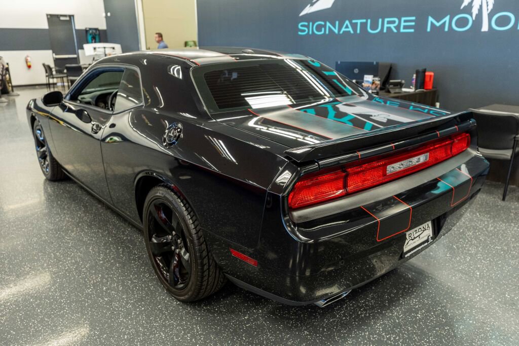 Used 2013 Dodge Challenger R/T w/ Blacktop Pkg image 11