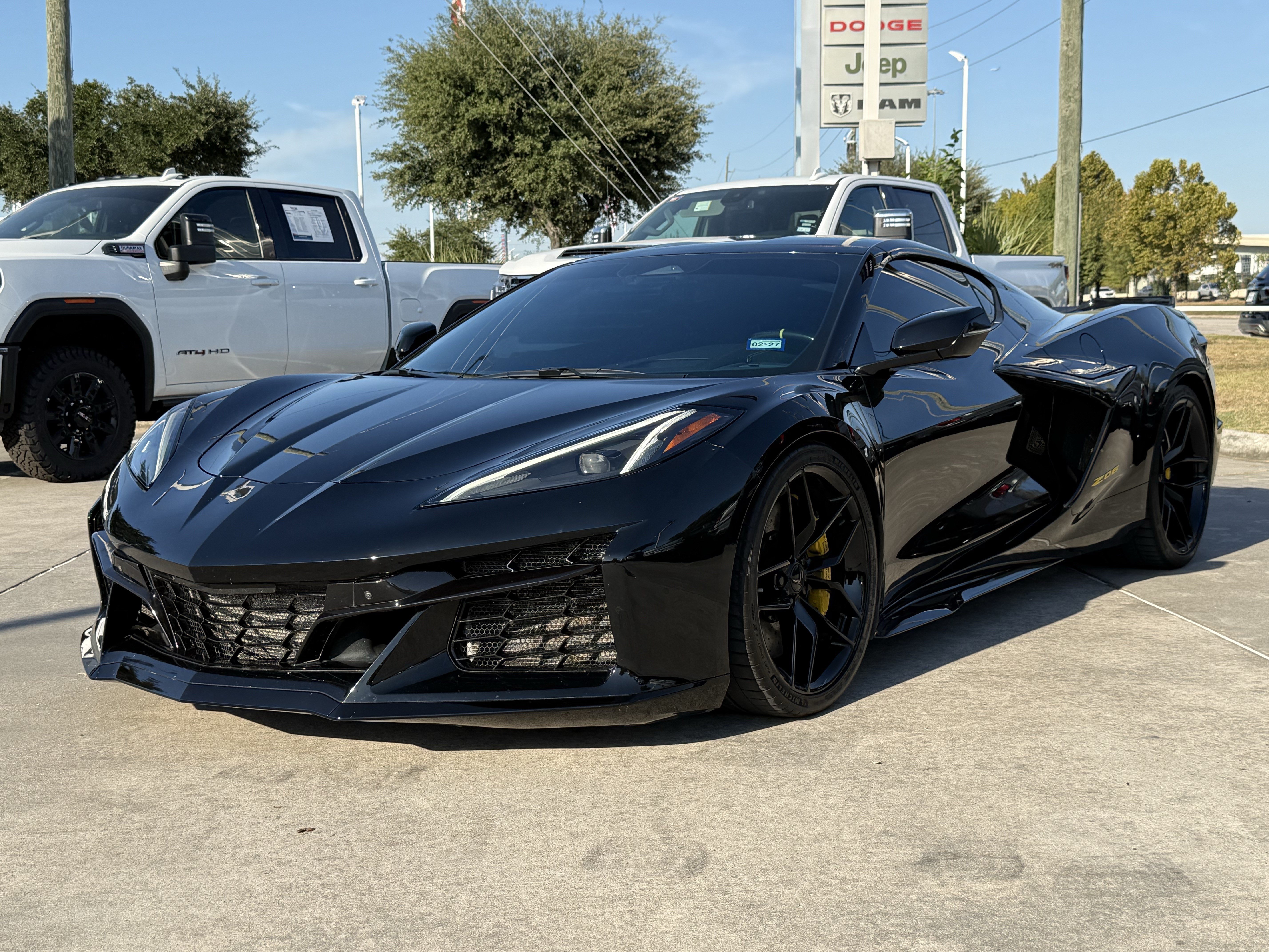 Used 2025 Chevrolet Corvette Z06 w/ Stealth Interior Trim Package RWD image 9