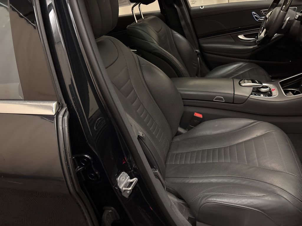 Used 2020 Mercedes-Benz S 560 4MATIC Sedan image 26