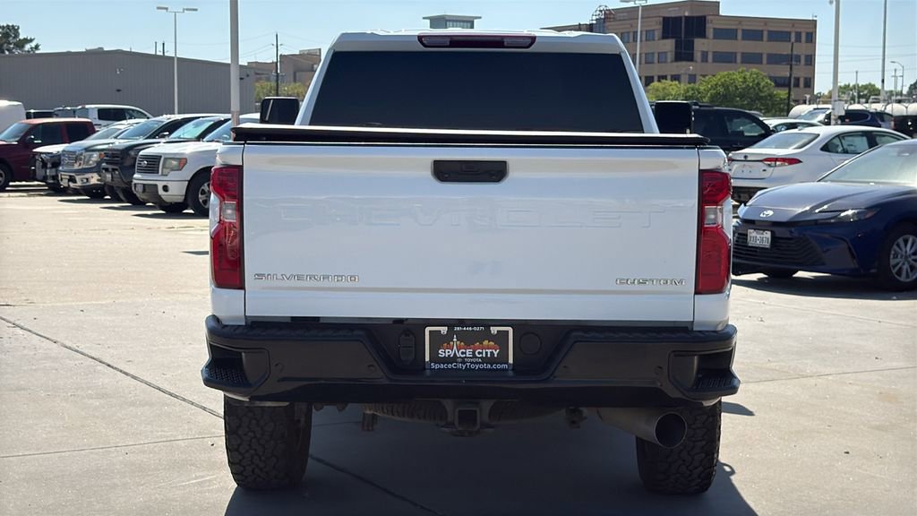 Used 2024 Chevrolet Silverado 2500 Custom w/ Custom Value Package image 4