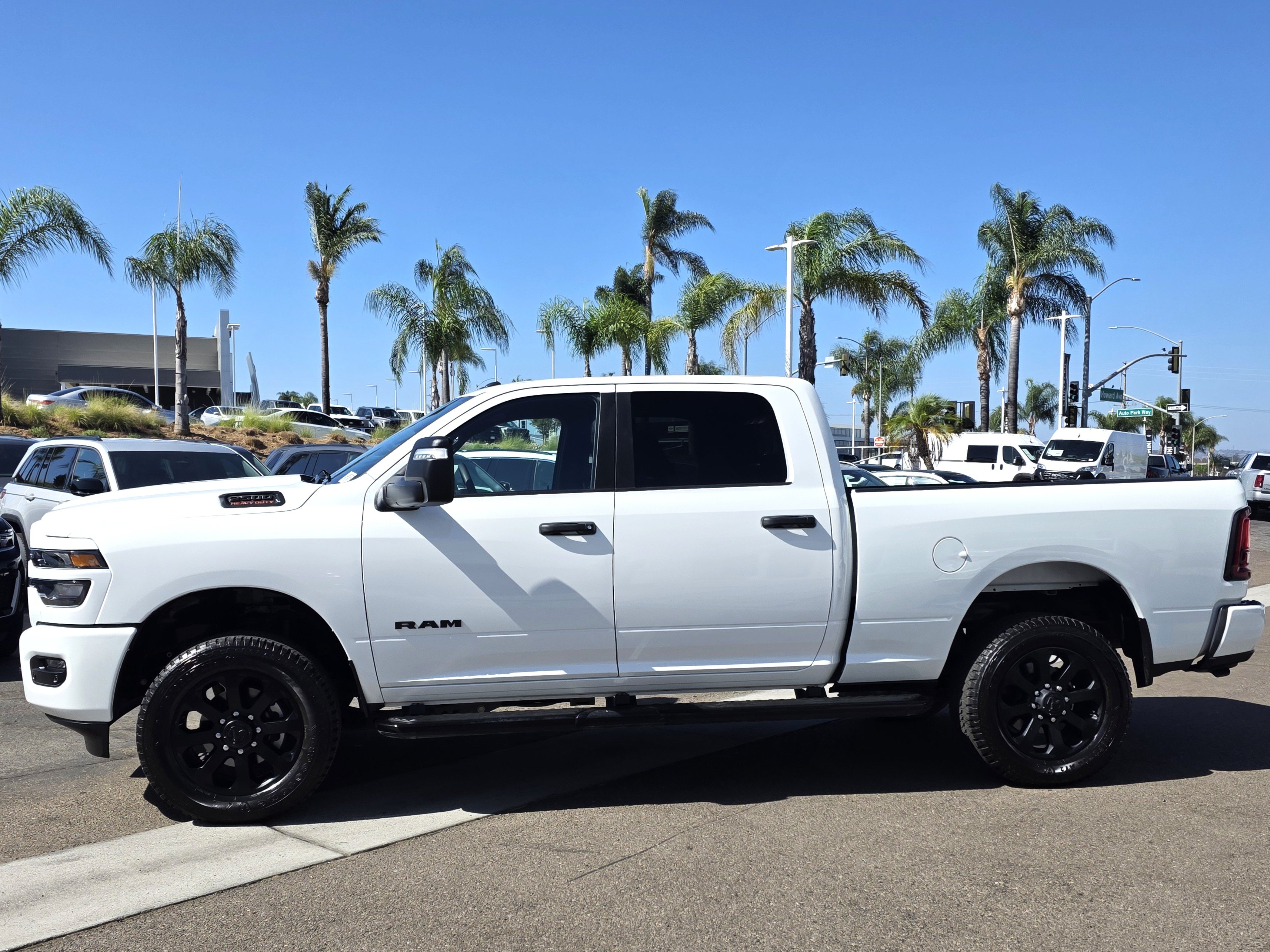 Certified 2025 RAM 2500 Big Horn AWD/4WD image 2