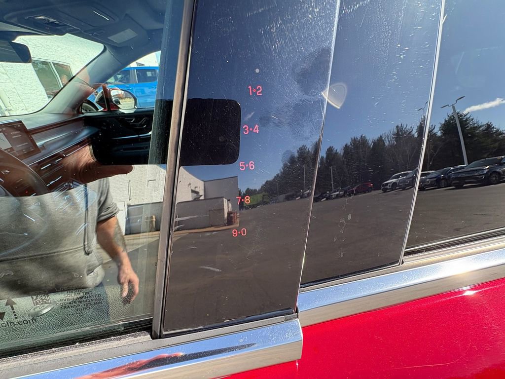 Certified 2021 Lincoln Corsair Reserve w/ Equipment Group 201A AWD/4WD image 9