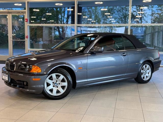 Used 2001 BMW 325Ci Convertible RWD image 2
