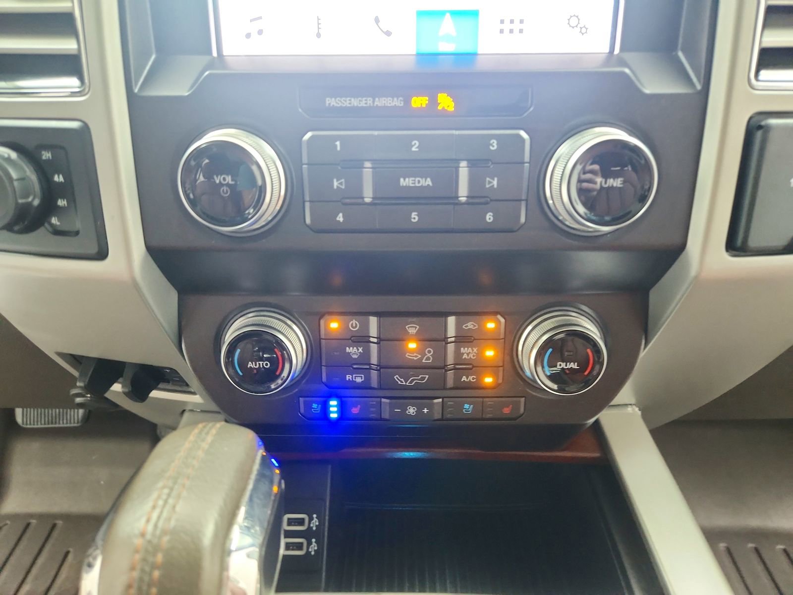 Used 2019 Ford F150 King Ranch image 31