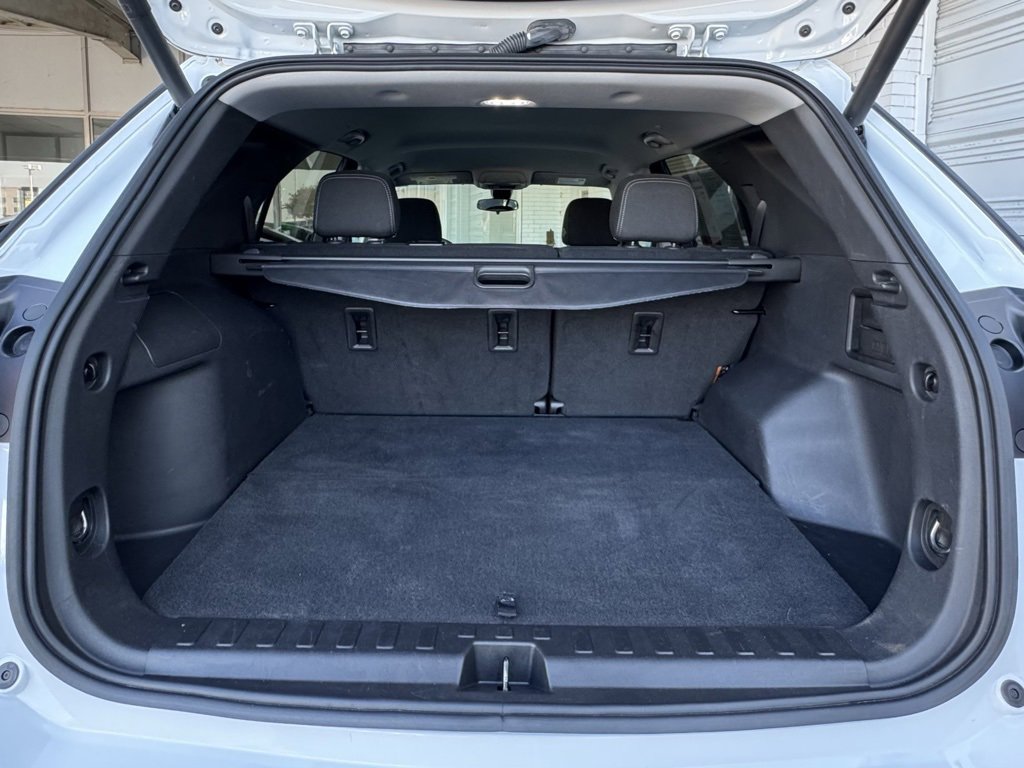 Used 2023 Chevrolet Equinox LT w/ Driver Convenience Package image 29