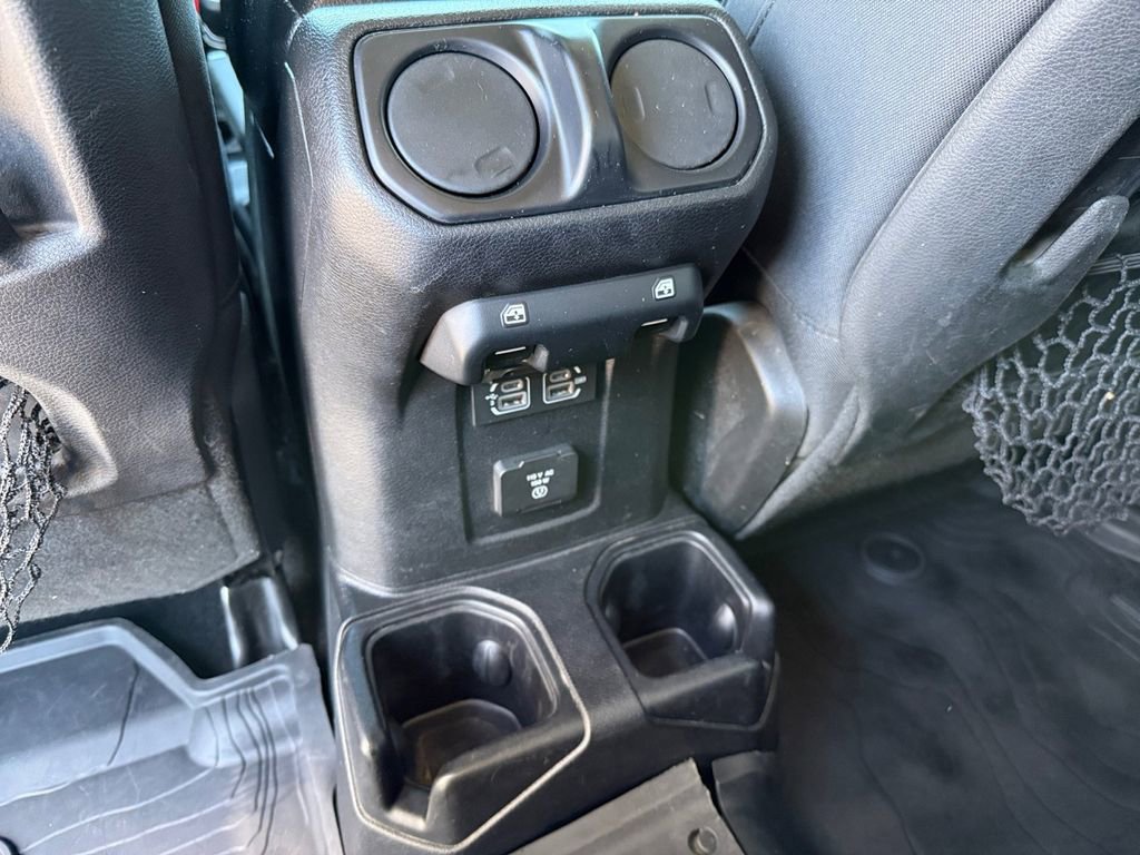 Used 2018 Jeep Wrangler Unlimited Rubicon w/ Steel Bumper Group AWD/4WD image 15