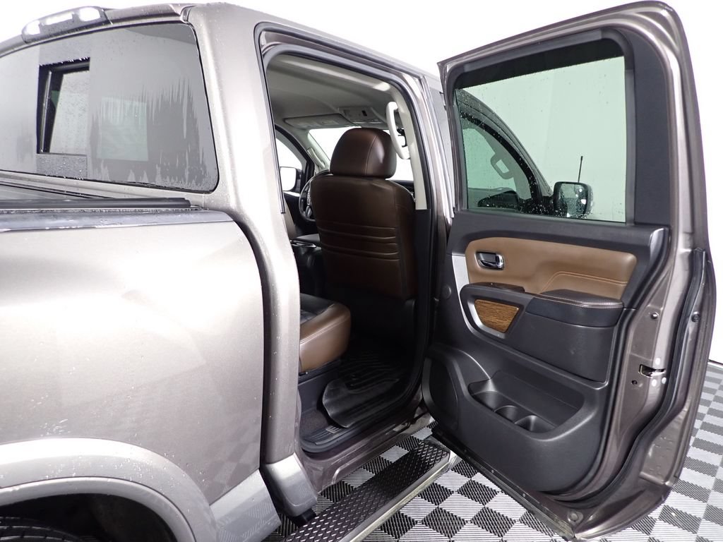 Used 2017 Nissan Titan Platinum Reserve RWD image 36