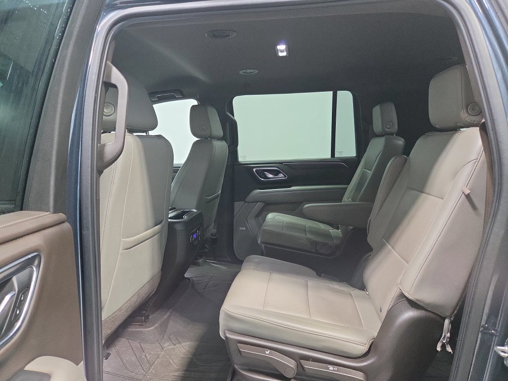 Used 2021 Chevrolet Suburban Z71 w/ Z71 Off-Road Package AWD/4WD image 28
