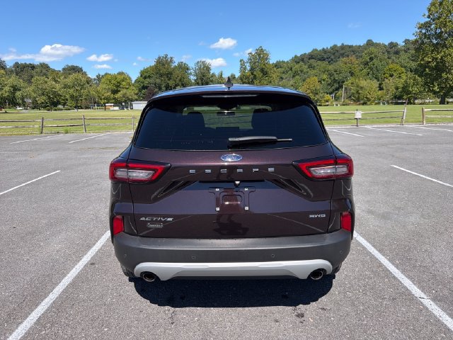 Used 2023 Ford Escape Active w/ Tech Pack #1 AWD/4WD image 8