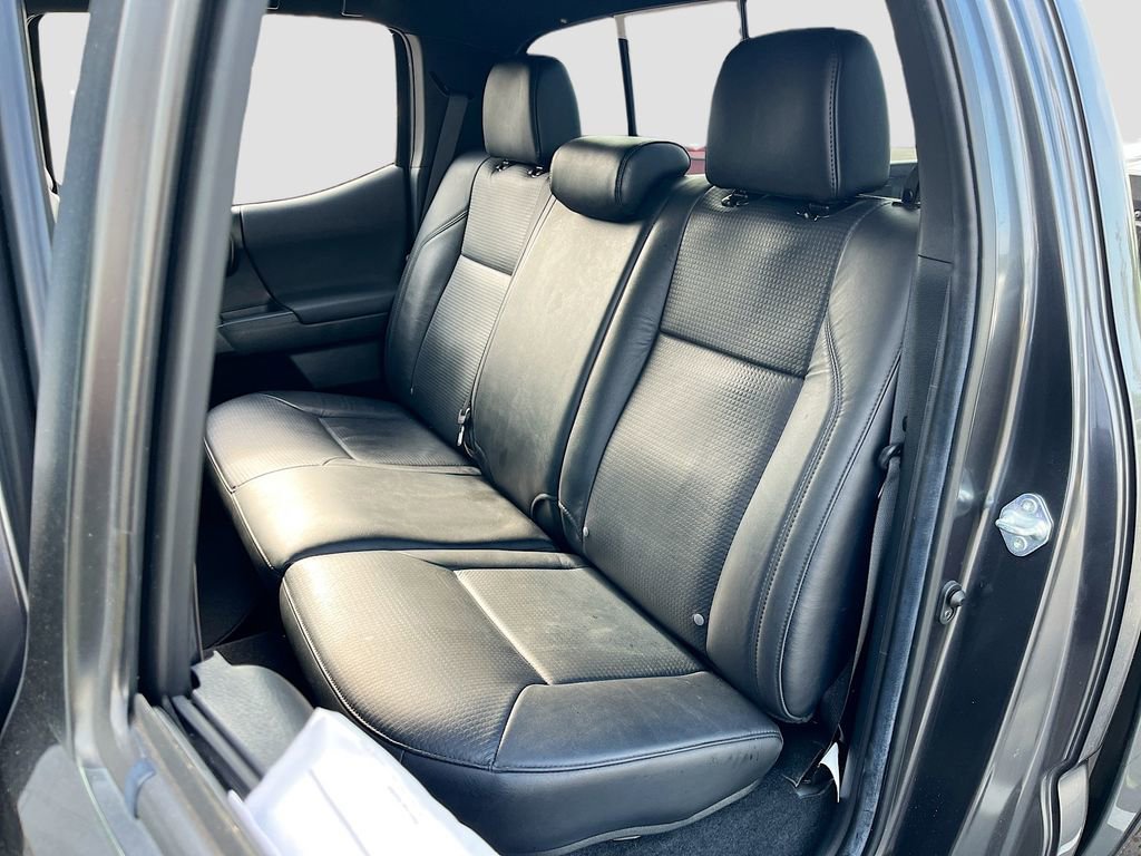 Used 2022 Toyota Tacoma TRD Sport w/ TRD Premium Sport Package image 26
