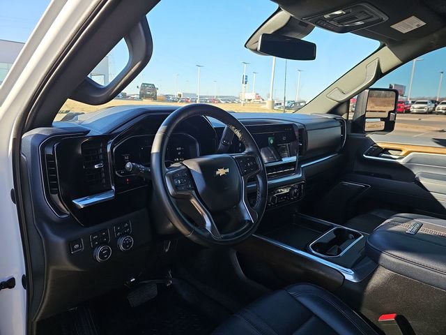 Used 2024 Chevrolet Silverado 2500 High Country w/ Z71 Off-Road Package image 10