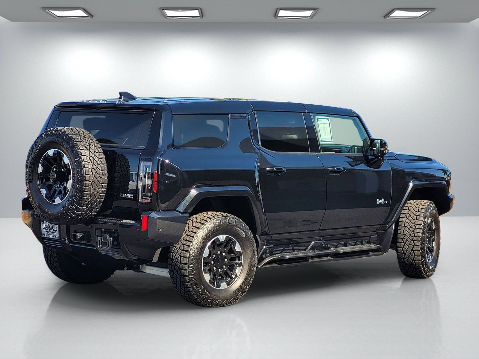 Used 2024 GMC Hummer EV 2X w/ Extreme Off-Road Package AWD/4WD image 4