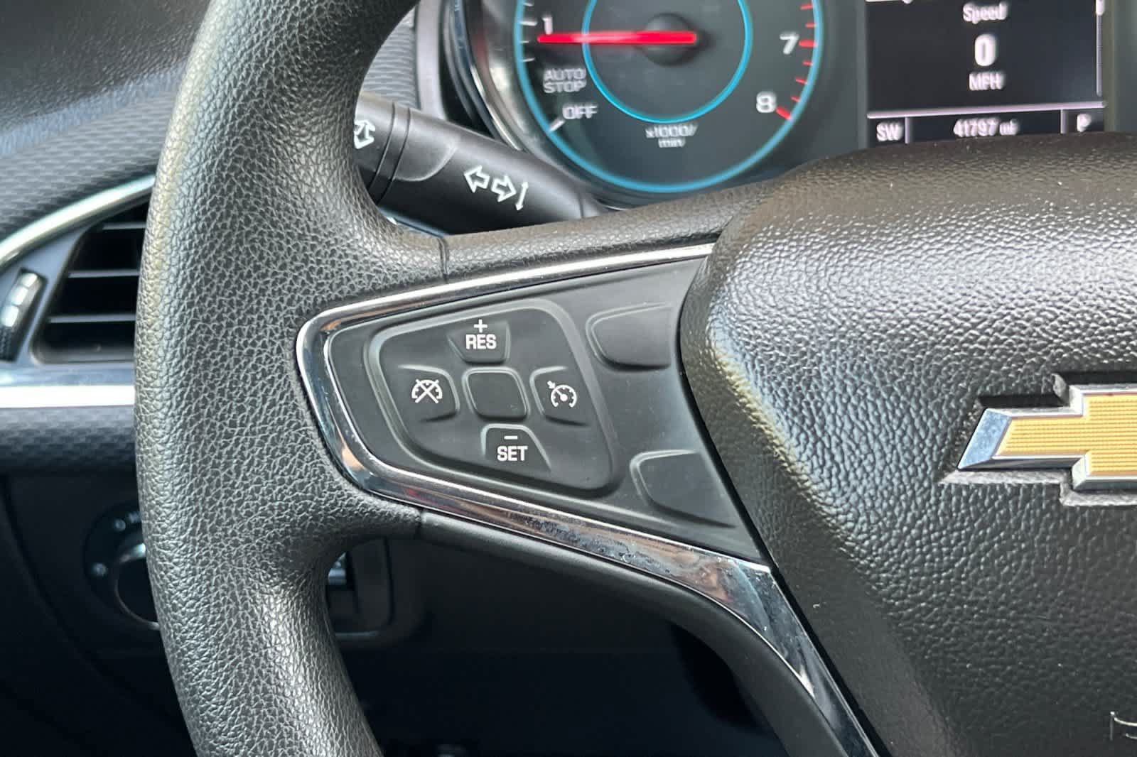 Used 2018 Chevrolet Cruze LT FWD image 23