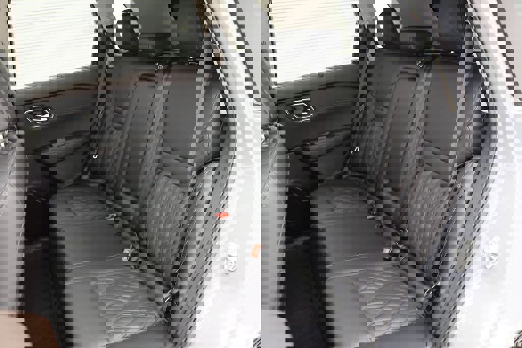 Used 2023 Nissan Rogue Platinum w/ Platinum Premium Package image 12