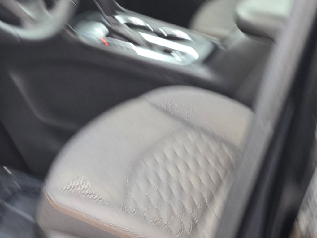 Used 2019 Chevrolet Equinox LT image 25