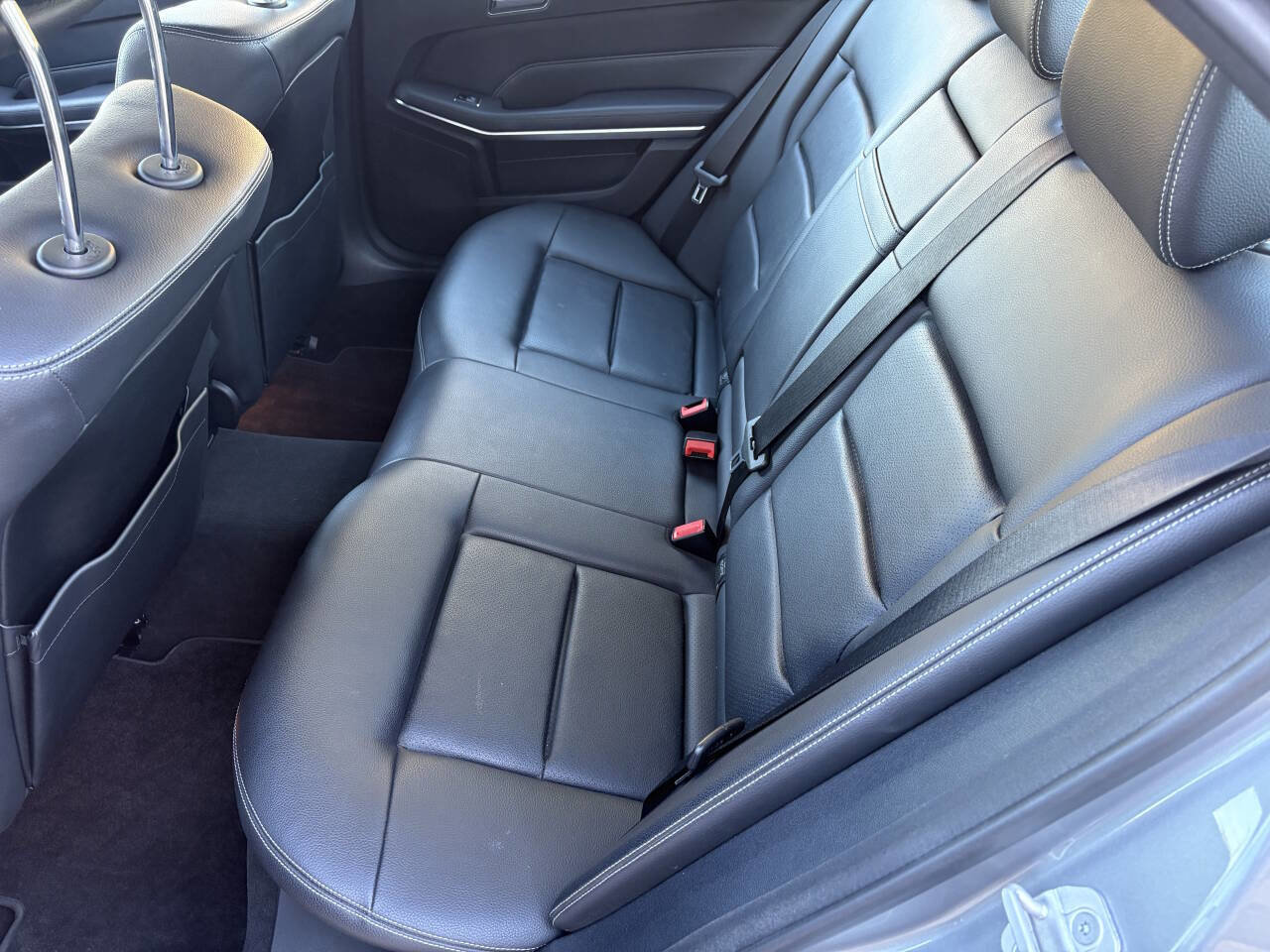 Used 2014 Mercedes-Benz E 250 BlueTEC Sedan image 22