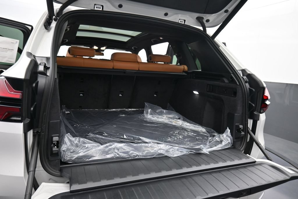 New 2026 BMW X5 xDrive40i w/ Premium Package AWD/4WD image 18