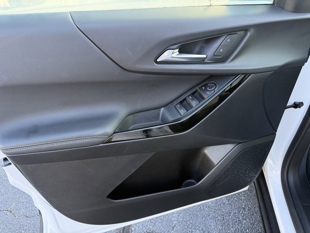 Used 2026 Chevrolet Equinox LT image 16