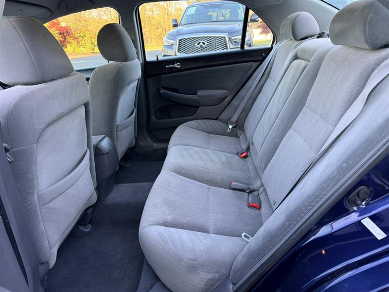 Used 2005 Honda Accord LX image 18