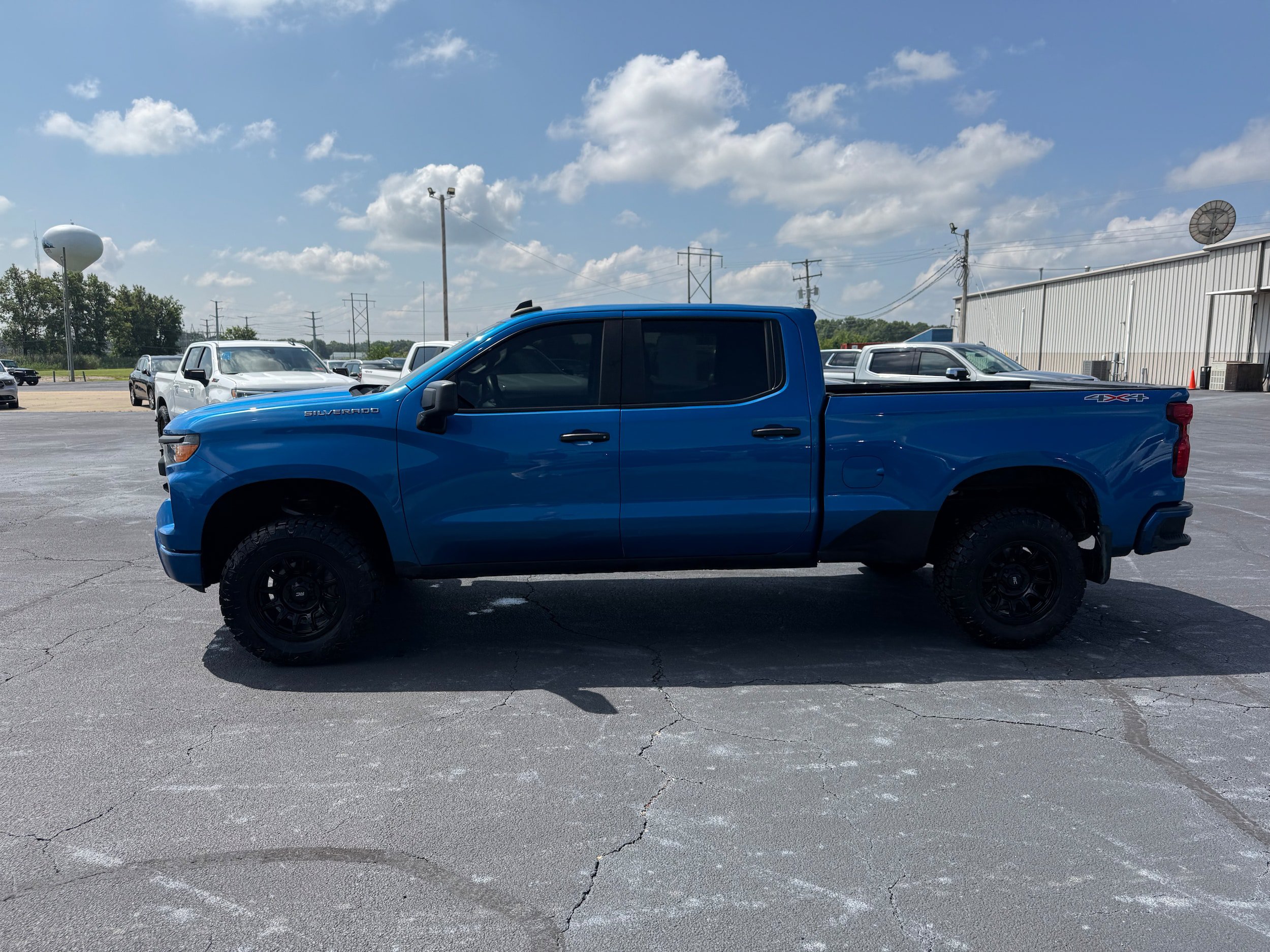 Used 2022 Chevrolet Silverado 1500 Custom AWD/4WD image 4