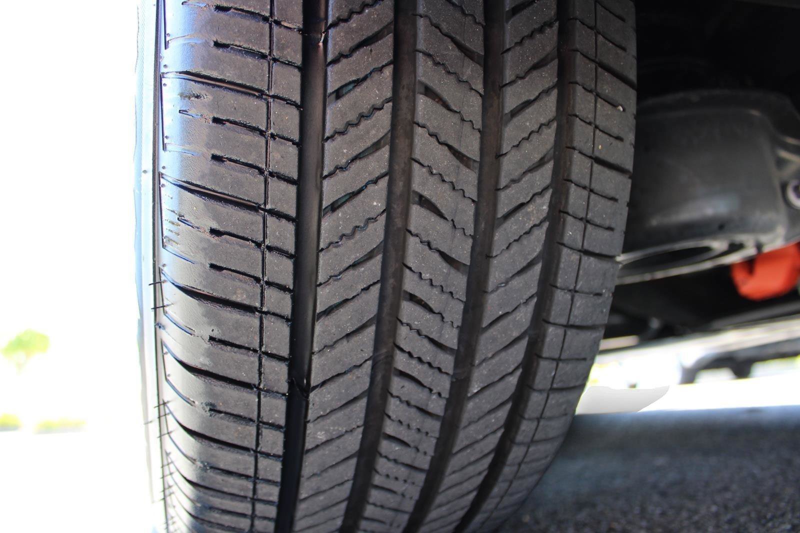 Used 2024 Toyota Sienna XLE AWD/4WD image 12