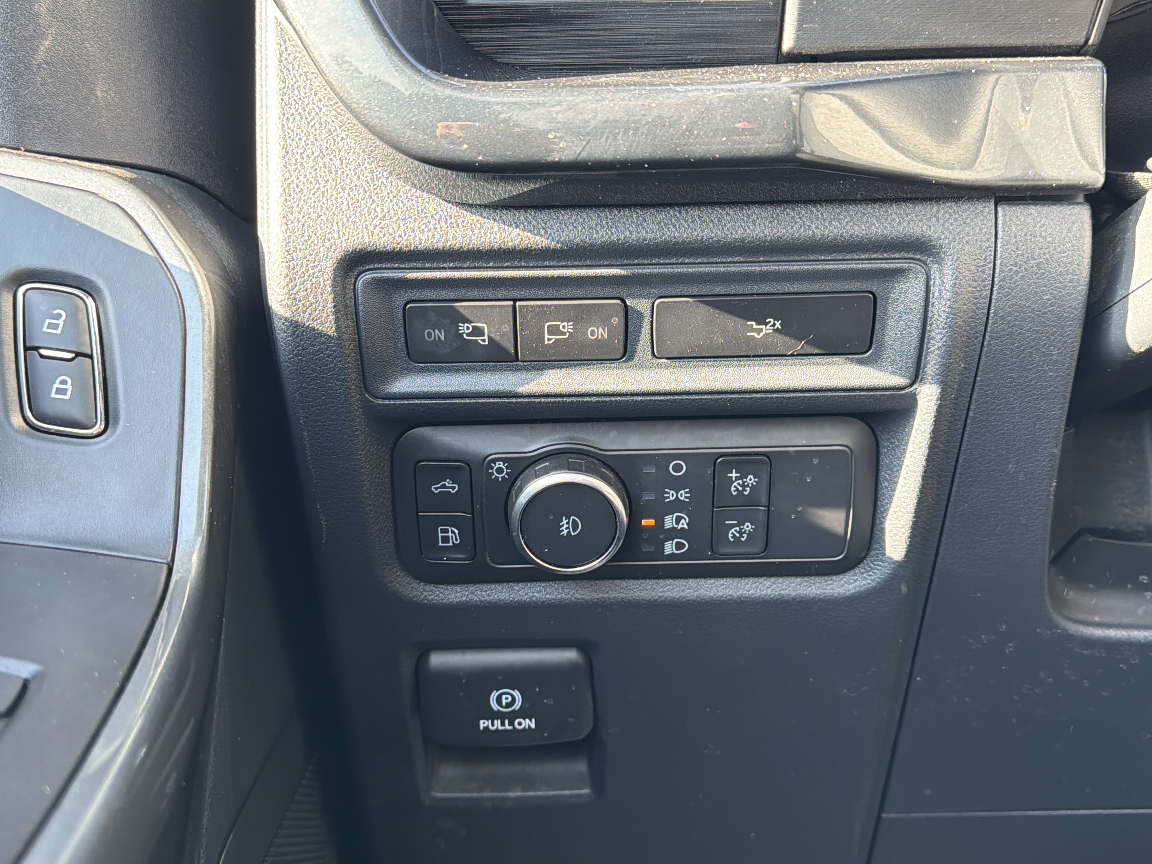 Certified 2022 Ford F150 XLT w/ Equipment Group 302A High image 23