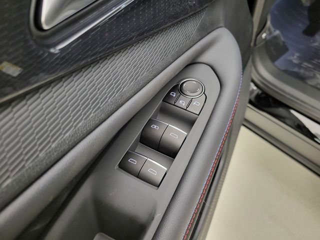 New 2025 Chevrolet Blazer EV RS image 32