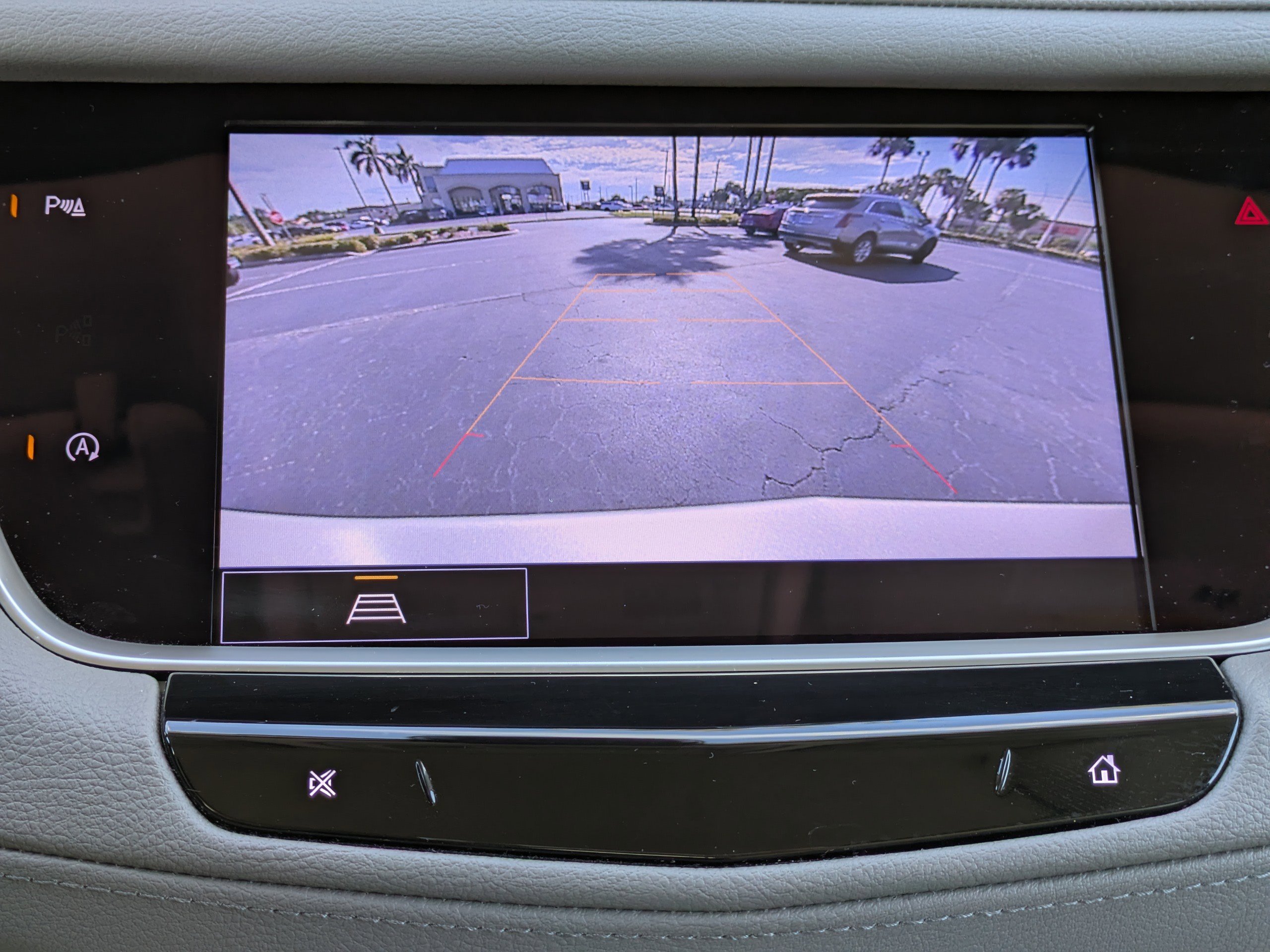 Certified 2022 Cadillac XT5 Premium Luxury image 28