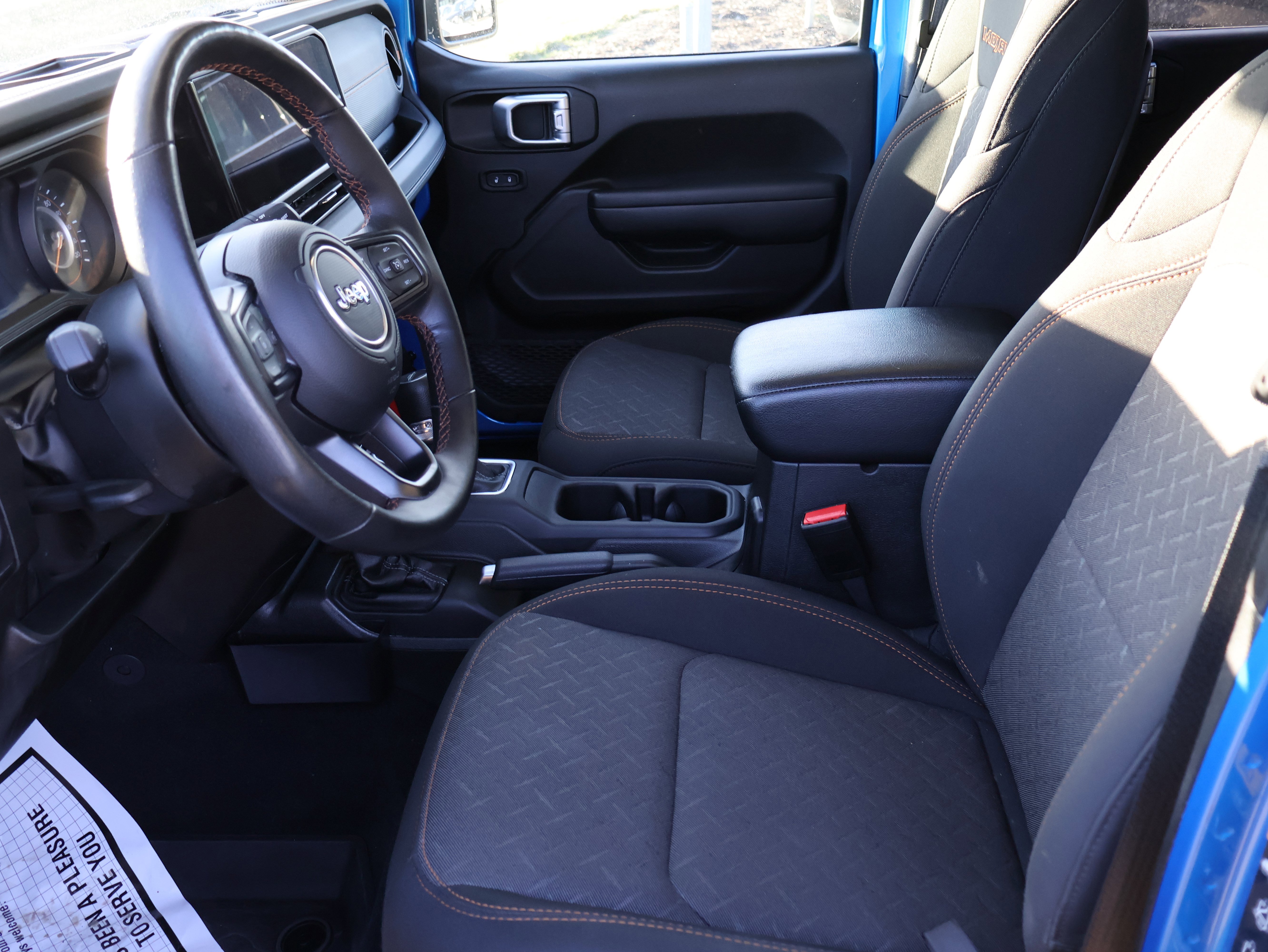 Used 2024 Jeep Gladiator Mojave w/ Technology Group image 41