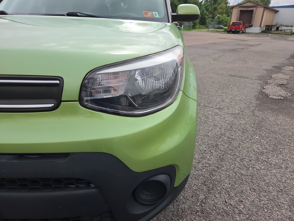 Used 2018 Kia Soul FWD image 19