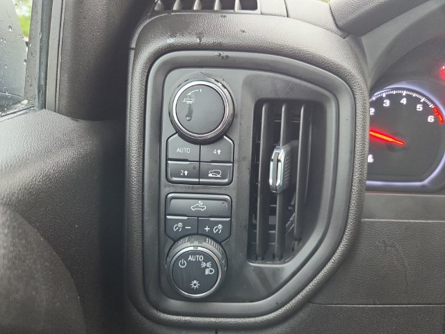 Certified 2024 Chevrolet Silverado 1500 Custom AWD/4WD image 26