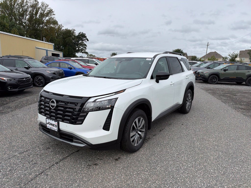 New 2026 Nissan Pathfinder SL FWD image 1